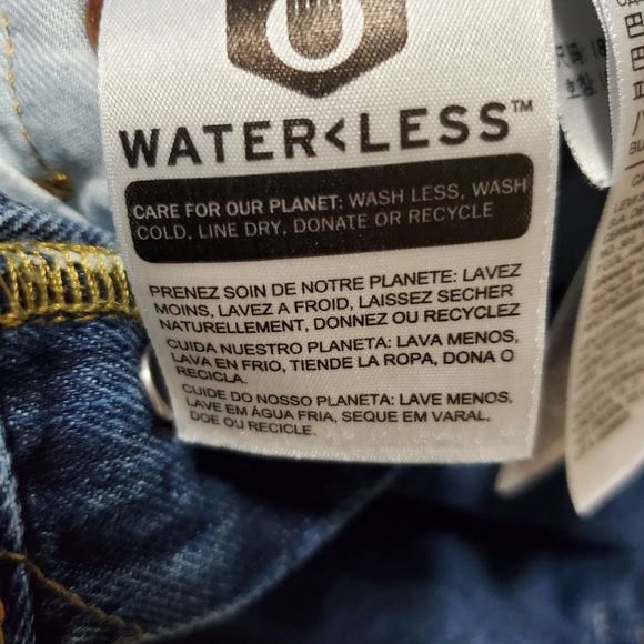 Levi's Relaxed Blue Jeans with Lived-In Look - Picture 6 of 7